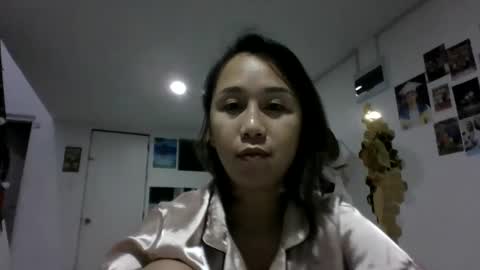 Snapshot of yella_hope chatting on 01-19-26, 03:05 yella hope online show from 01-19-26, 03:05