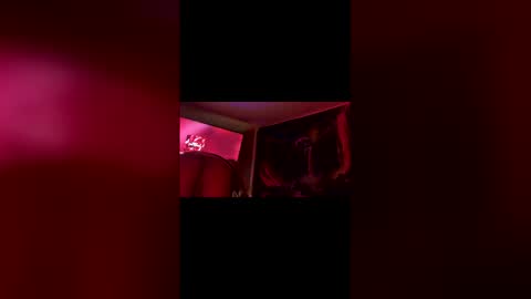 Snapshot of yelladaniella chatting on 04-25-26, 06:38 Ella Ts online show from 04-25-26, 06:38