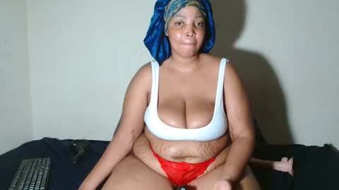 yellowmellow01 online show from 02-28-26, 06:09