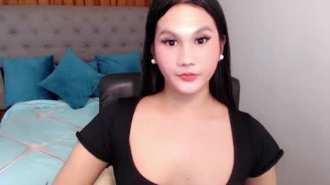 Yen online show from 10-19-25, 02:01