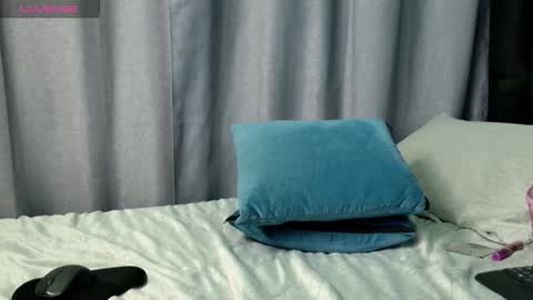 Yenni online show from 10-25-25, 08:25