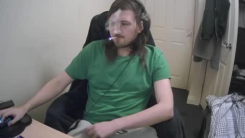 Snapshot of yeovil_alex chatting on 12-15-24, 01:35 Alex online show from 12-15-24, 01:35