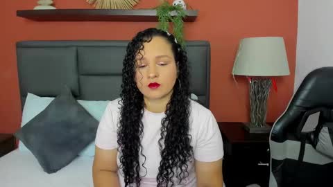 Y E R A  online show from 12-19-25, 12:01