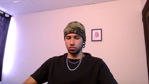 Snapshot of yerfon_s1 chatting on 12-12-24, 06:21 Yeff ind. model online show from 12-12-24, 06:21