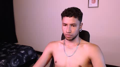 Snapshot of yerfon_s1 chatting on 12-13-24, 11:17 Yeff ind. model online show from 12-13-24, 11:17