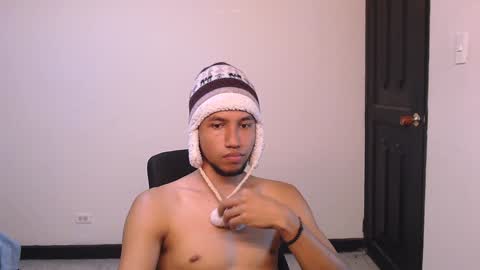 Snapshot of yerfon_s1 chatting on 01-04-25, 03:50 Yeff ind. model online show from 01-04-25, 03:50