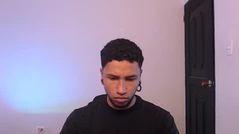 Snapshot of yerfon_s1 chatting on 01-08-25, 06:20 Yeff ind. model online show from 01-08-25, 06:20