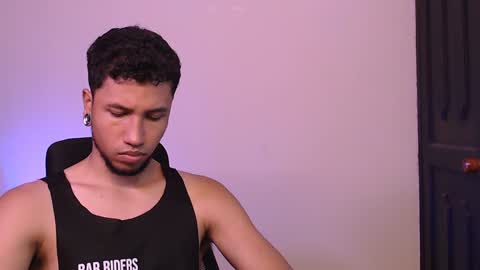 Snapshot of yerfon_s1 chatting on 01-09-25, 08:55 Yeff ind. model online show from 01-09-25, 08:55