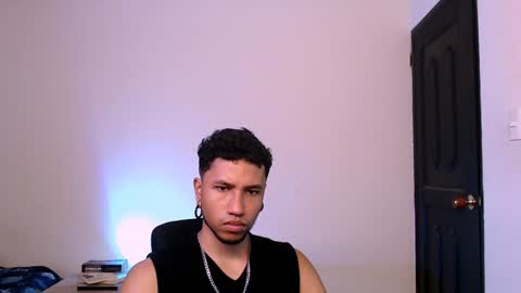 Snapshot of yerfon_s1 chatting on 01-16-25, 09:08 Yeff ind. model online show from 01-16-25, 09:08