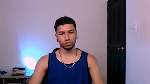 Snapshot of yerfon_s1 chatting on 01-17-25, 07:38 Yeff ind. model online show from 01-17-25, 07:38