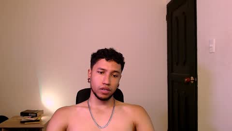 Snapshot of yerfon_s1 chatting on 01-25-25, 02:15 Yeff ind. model online show from 01-25-25, 02:15