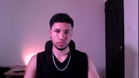 Snapshot of yerfon_s1 chatting on 01-28-25, 07:00 Yeff ind. model online show from 01-28-25, 07:00