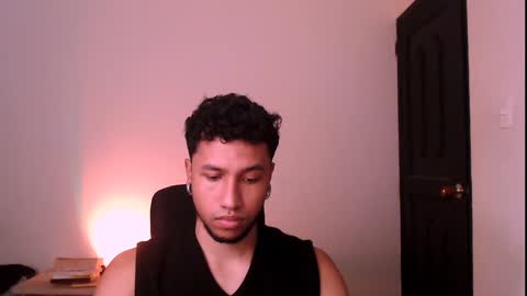 Snapshot of yerfon_s1 chatting on 01-29-25, 01:48 Yeff ind. model online show from 01-29-25, 01:48