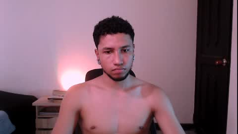 Snapshot of yerfon_s1 chatting on 01-31-25, 06:25 Yeff ind. model online show from 01-31-25, 06:25