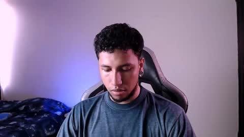 Snapshot of yerfon_s1 chatting on 03-02-25, 09:43 Yeff ind. model online show from 03-02-25, 09:43