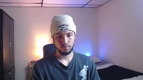 Snapshot of yerfon_s1 chatting on 11-16-25, 12:16 Yeff ind. model online show from 11-16-25, 12:16