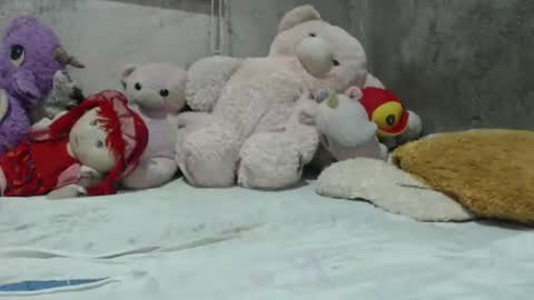 Snapshot of yeshang028 chatting on 10-06-25, 11:46 yeshang online show from 10-06-25, 11:46