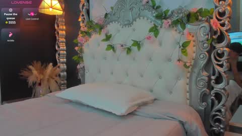 Snapshot of yess__daddy chatting on 02-04-25, 02:17 yess__daddy online show from 02-04-25, 02:17