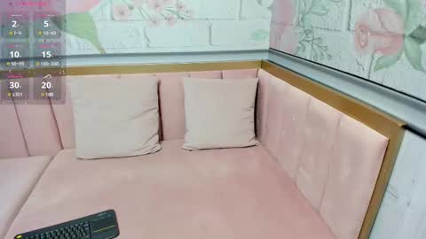 Snapshot of yess__daddy chatting on 02-13-25, 10:23 yess__daddy online show from 02-13-25, 10:23