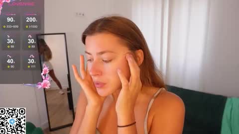 Snapshot of yess_kiki chatting on 09-18-25, 08:16 Kiki online show from 09-18-25, 08:16