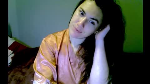 Snapshot of yesyoucanjustdoit chatting on 02-07-26, 05:05 Kira online show from 02-07-26, 05:05