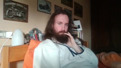 yeti_92 online show from 01-11-25, 12:29