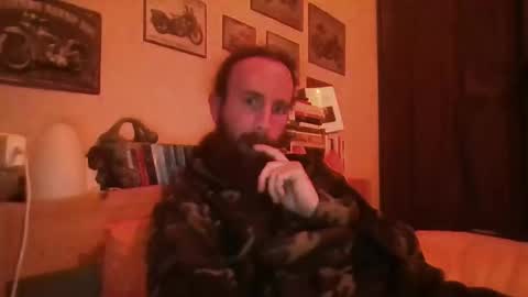 yeti_92 online show from 02-06-25, 06:56