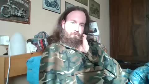 yeti_92 online show from 02-15-25, 02:00