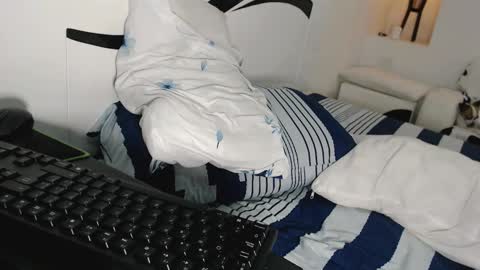 YINAROSS online show from 11-09-25, 02:48