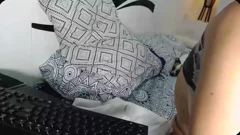 YINAROSS online show from 11-26-25, 02:51