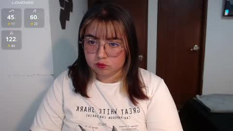 hii i am yini online show from 06-04-26, 02:39