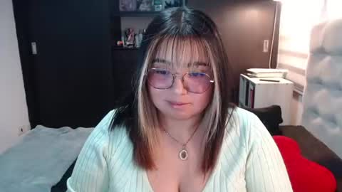 hii i am yini online show from 06-14-26, 10:45