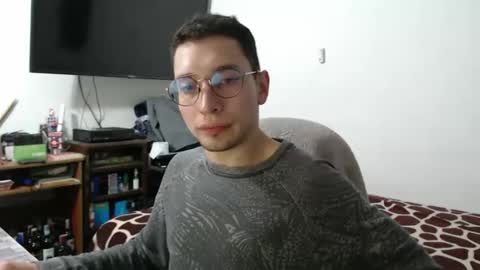 Snapshot of yinmao08 chatting on 02-18-26, 01:23 yinmao08 online show from 02-18-26, 01:23