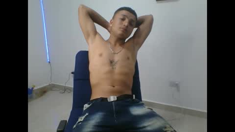 yissus_20 online show from 04-10-26, 12:05