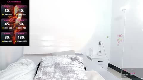 Snapshot of yiwa2025 chatting on 02-08-26, 12:08 yiwa2025 online show from 02-08-26, 12:08