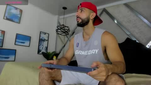 Yiyo online show from 12-29-24, 10:36