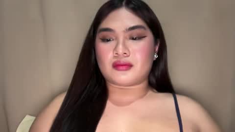 yllana love online show from 12-19-24, 07:40