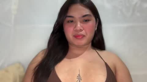 yllana love online show from 01-03-25, 08:01