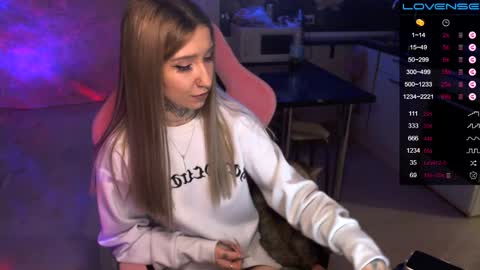     online show from 12-06-24, 09:13