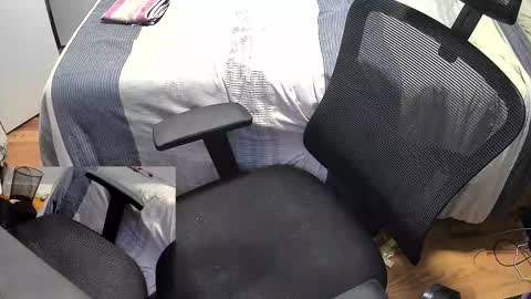 Snapshot of ynjj27 chatting on 11-13-25, 04:55 jj online show from 11-13-25, 04:55