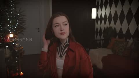 ynnenbrynn online show from 12-19-24, 09:29