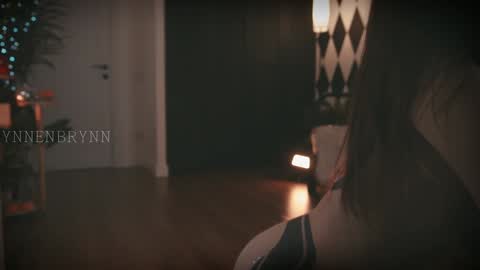 ynnenbrynn online show from 12-20-24, 11:00