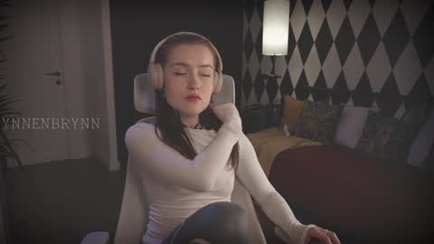 ynnenbrynn online show from 01-07-25, 09:29