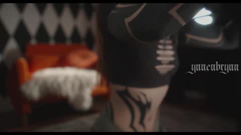 ynnenbrynn online show from 02-16-26, 05:47