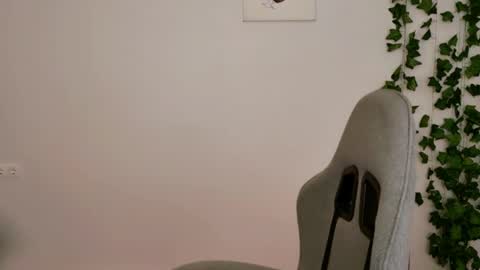 yoka_paradoxxx online show from 02-03-26, 09:25