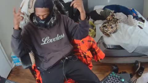 yokai_dreamz online show from 11-29-25, 03:37