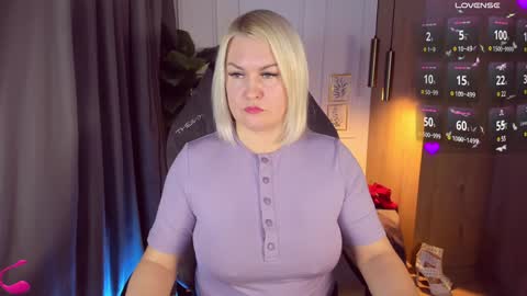Snapshot of yolanda_kiss chatting on 01-26-25, 08:13 Yolanda online show from 01-26-25, 08:13