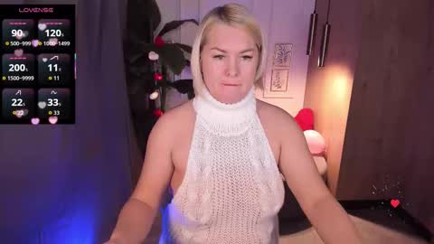 Snapshot of yolanda_kiss chatting on 02-15-26, 08:16 Yolanda online show from 02-15-26, 08:16