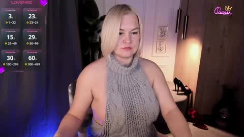 Snapshot of yolanda_kiss chatting on 04-20-26, 08:10 Yolanda online show from 04-20-26, 08:10
