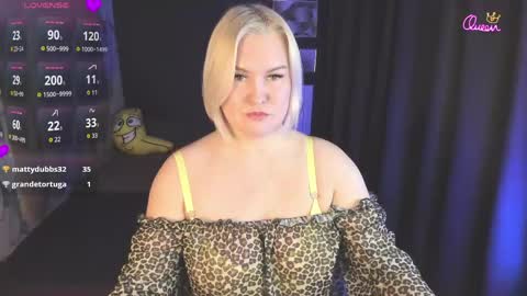 Snapshot of yolanda_kiss chatting on 04-24-26, 03:53 Yolanda online show from 04-24-26, 03:53